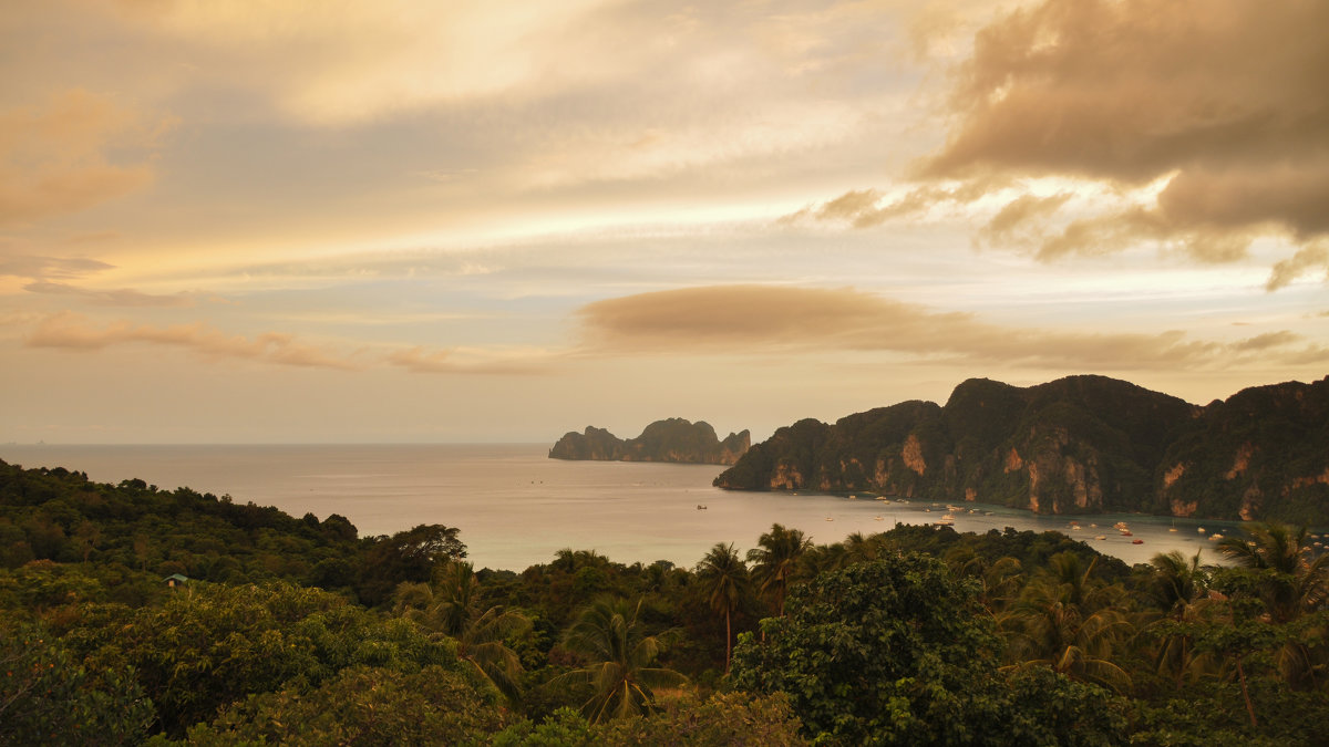 Закат на Пхи Пхи (Тайланд) - Yulia Svetlichnaya Закат на Пхи Пхи (Тайланд) - Yulia Svetlichnaya