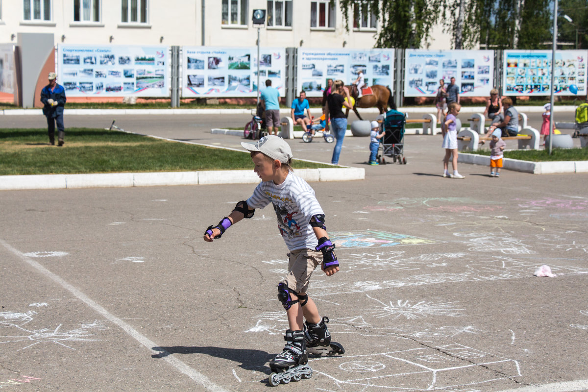 *** - Сергей Старовойт