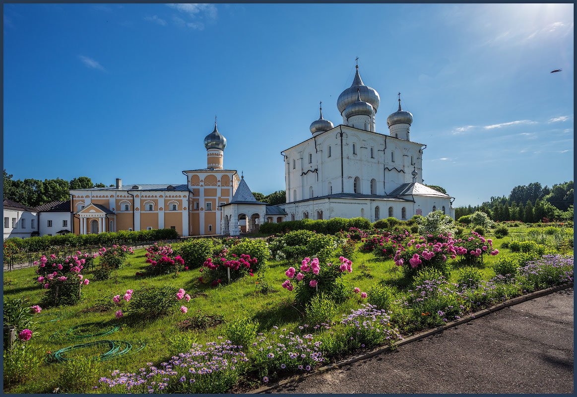 В.Н. Варламо-Хутынский монастырь - Евгений Никифоров