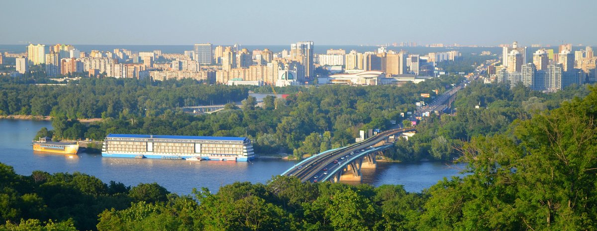 Вид на левый берег - Ростислав 