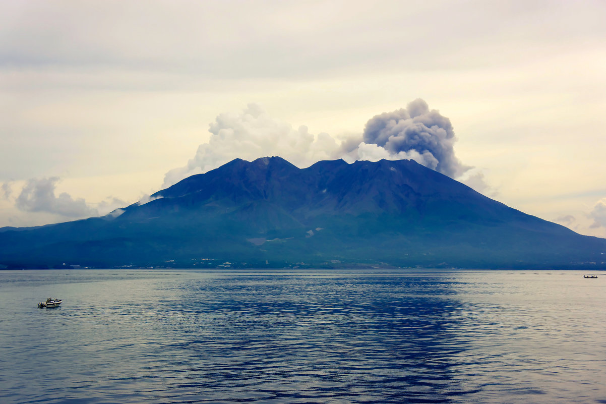 桜島 - Slava Hamamoto