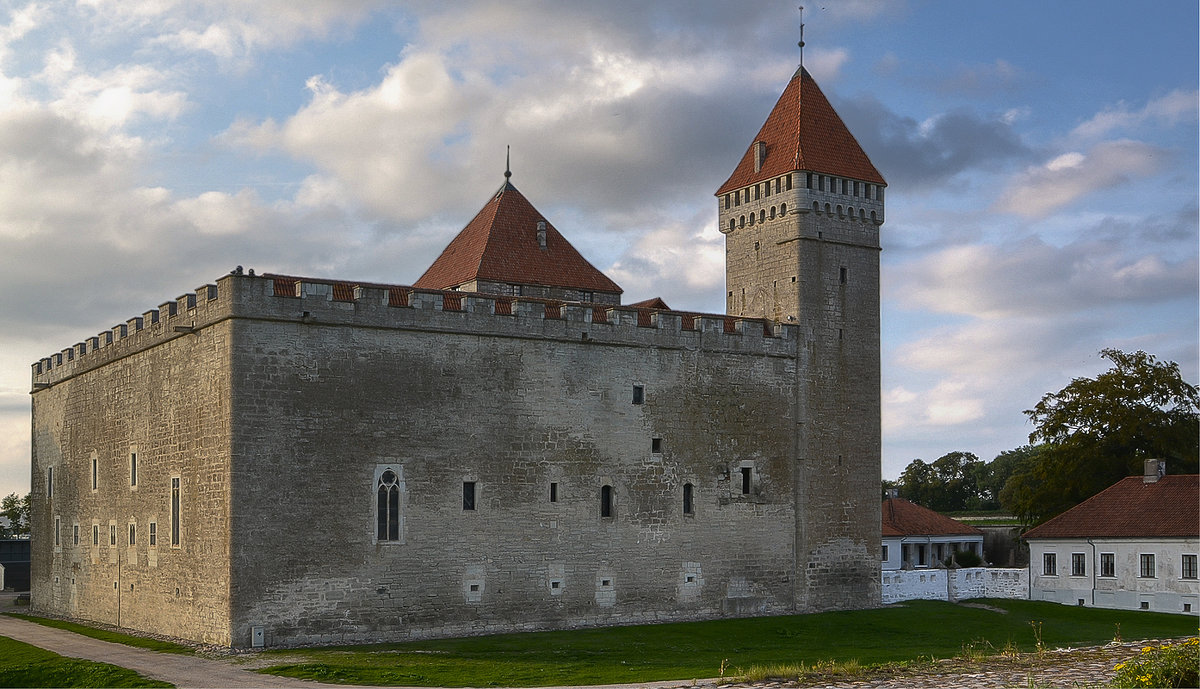 Kuressaare Castle - Priv *