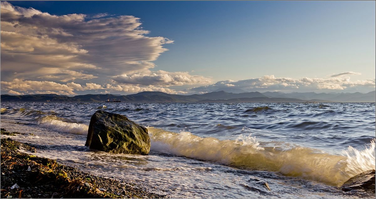 Kamchatka. Avacha Bay. - Gino Munnich