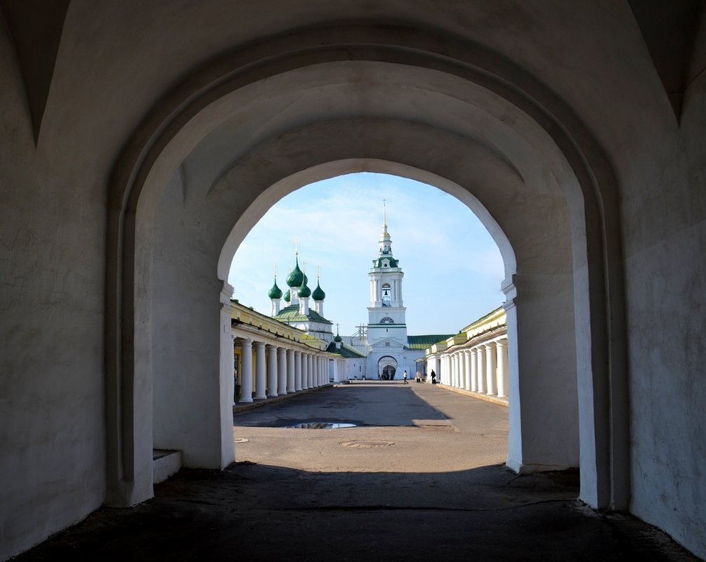 КОСТРОМА, ТОРГОВЫЕ РЯДЫ. - Виктор Осипчук