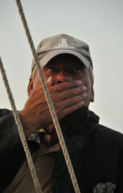 Капитан - Дмитрий Близнюченко Капитан - Дмитрий Близнюченко