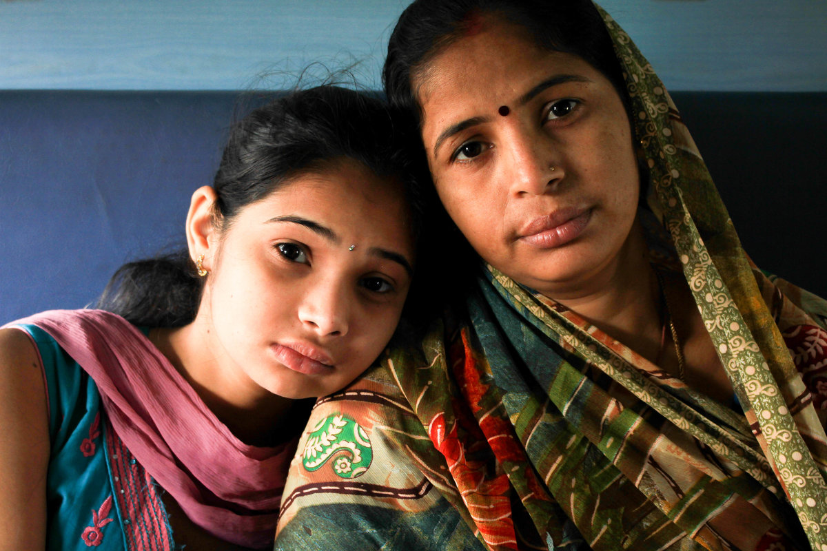 Мама и дочь - Nikita Мама и дочь - Nikita