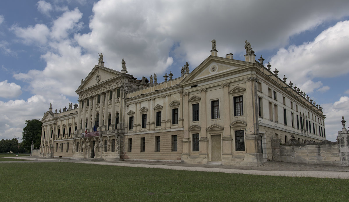 Villa Pisani Museo Nazionale.Italia. - Олег 