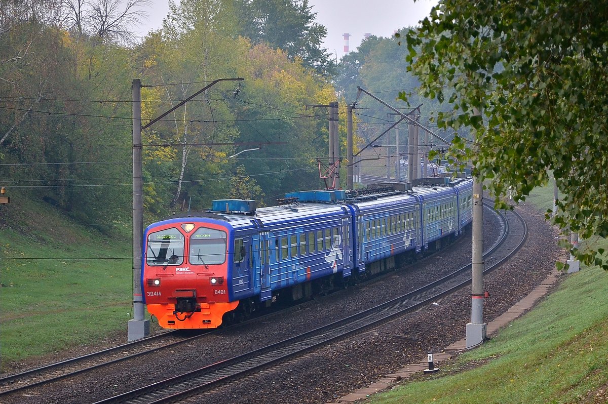 Электропоезд ЭД4М-0401 - Денис Змеев