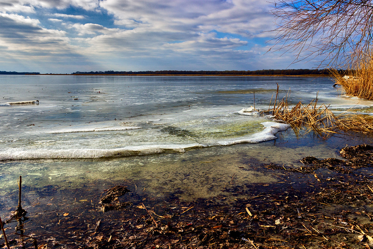 Весна не за горами... - Павел Тодоров