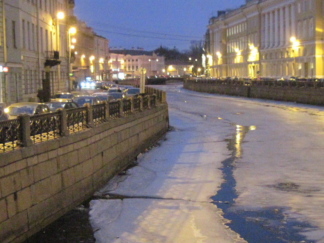 Река Мойка. Март - Маера Урусова