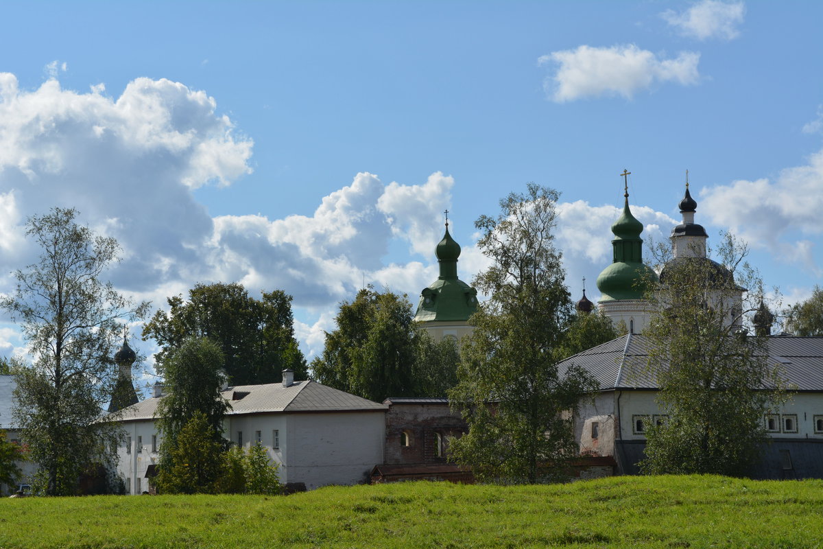 Солнечный день в Кириллове - Ирина Бархатова