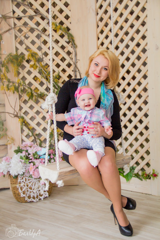 На качелях - Ирина Белоусова