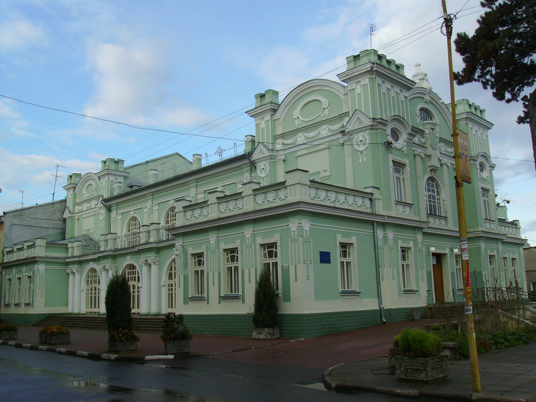 Дом  культуры  в  Стрыю - Андрей  Васильевич Коляскин