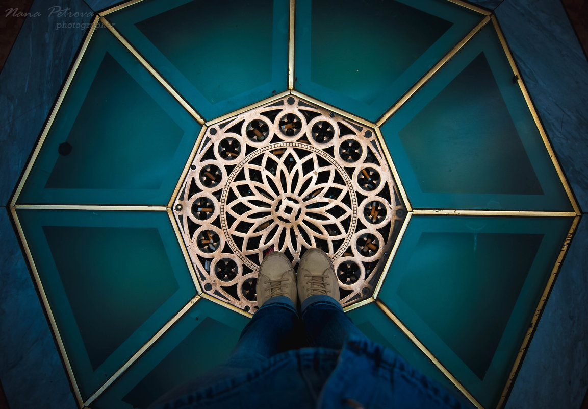 Milano - Nana Petrova Milano - Nana Petrova