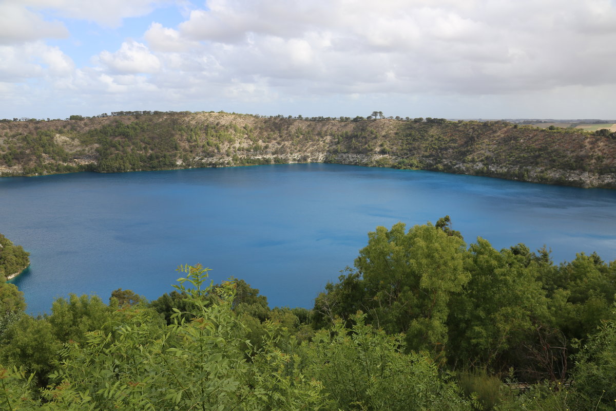 "Голубое озеро" (Blue Lake) или"Божья Ванна".. - Антонина 