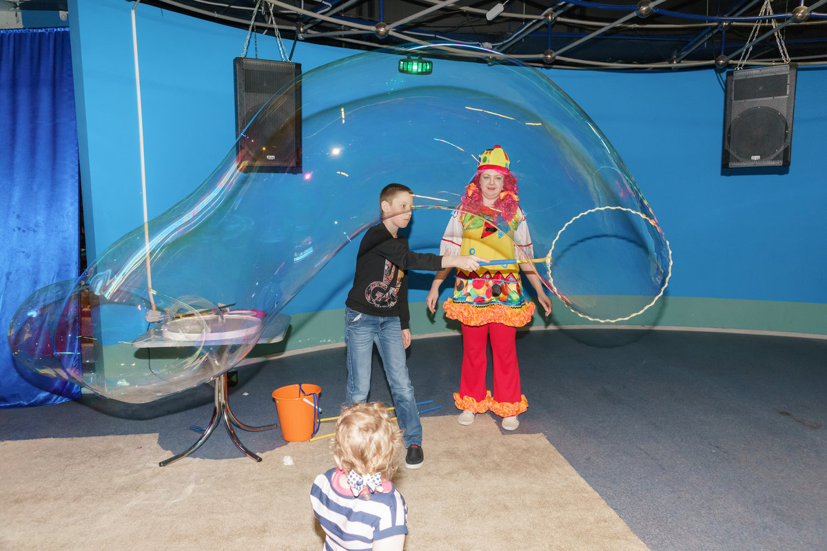 ШОУ мыльных пузырей - Сергей Чобан ШОУ мыльных пузырей - Сергей Чобан