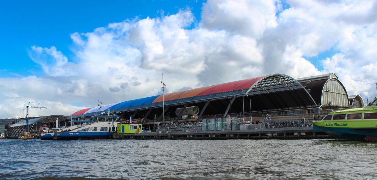 Железнодорожный вокзал. - Александр Марусов Железнодорожный вокзал. - Александр Марусов