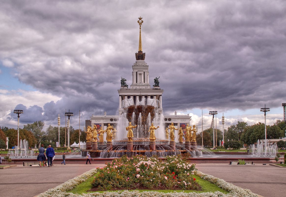 Главный павильон ВДНХ - Наталья Лакомова