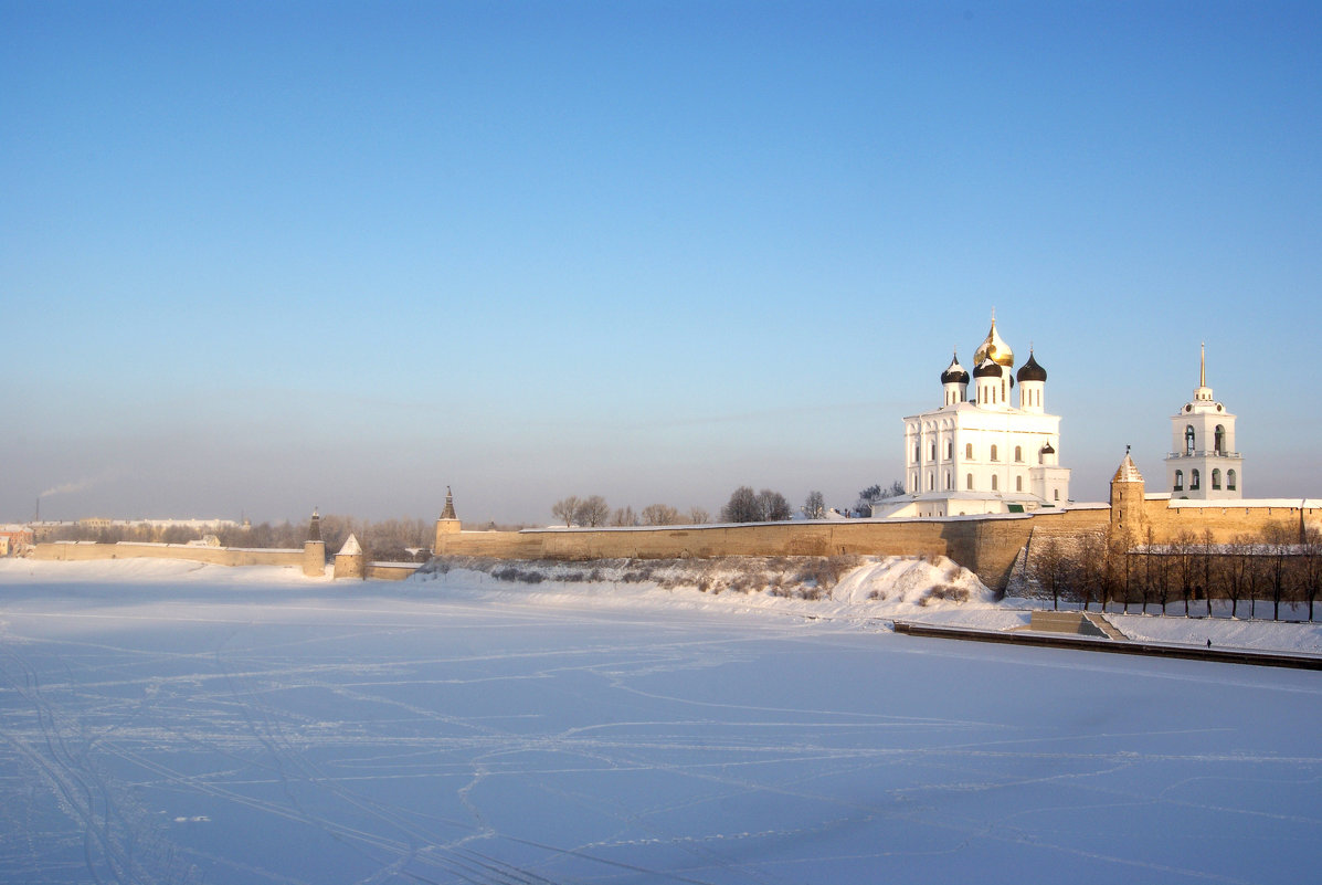 Вид на Псковский Кремль - Юлия Фотолюбитель