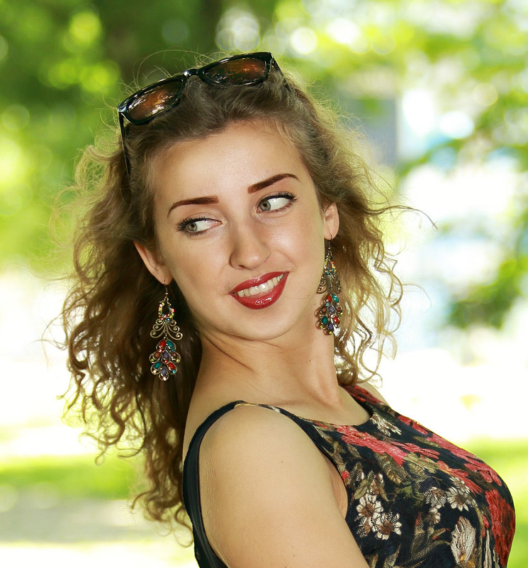 *** - Сергей Удовенко