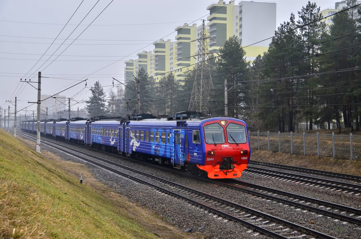 Электропоезд ЭД4М-0363 - Денис Змеев