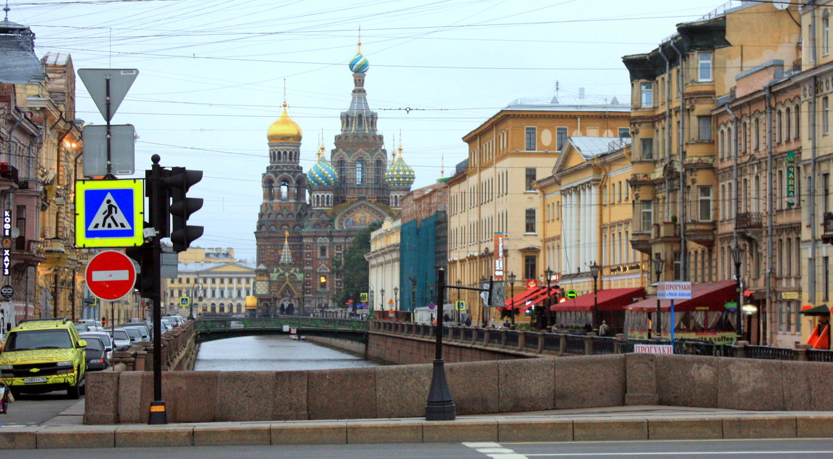 АВГУСТ В САНКТ-ПЕТЕРБУРГЕ - Николай Гренков