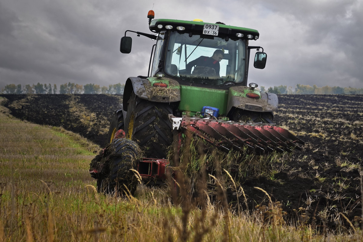 Джон Дир крутой американец. John Deere cool american. - Юрий Воронов