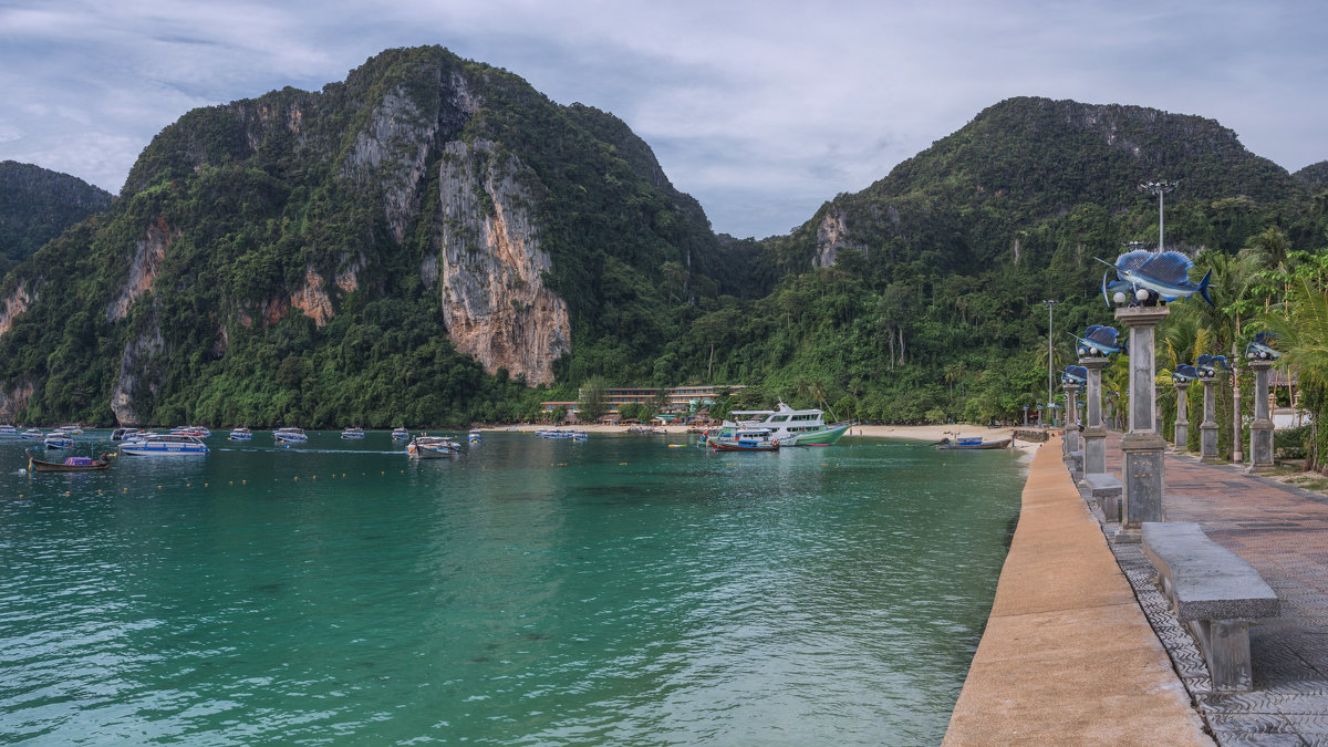 Tonsai pier - Дамир Белоколенко