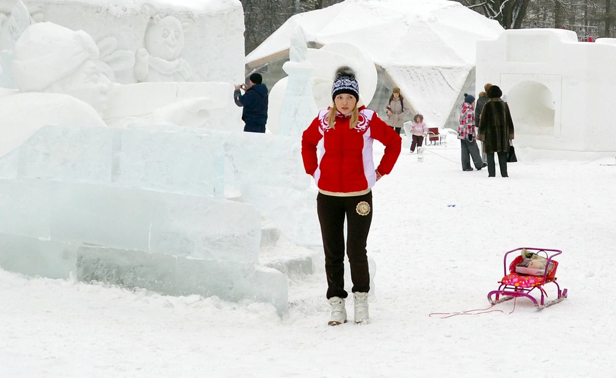В снежном городке - Владимир Болдырев