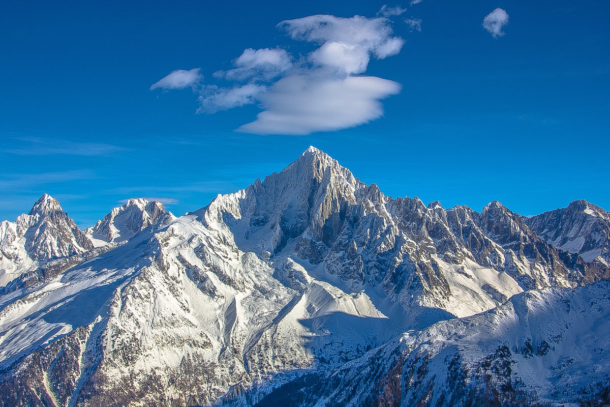 /// - Евгений Леоненко