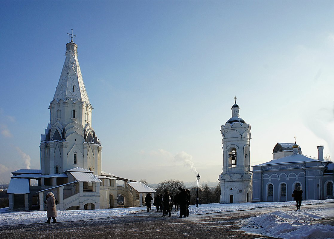 Церковь Святого Георгия с Колокольней (справа), ансамбль усадьбы Коломенское - Елена Павлова (Смолова)