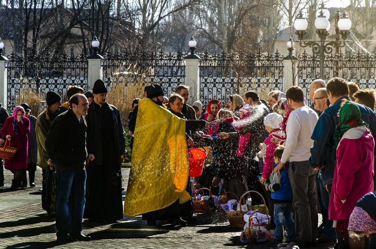 На Пасху в Горловке. - Геннадий Беляков