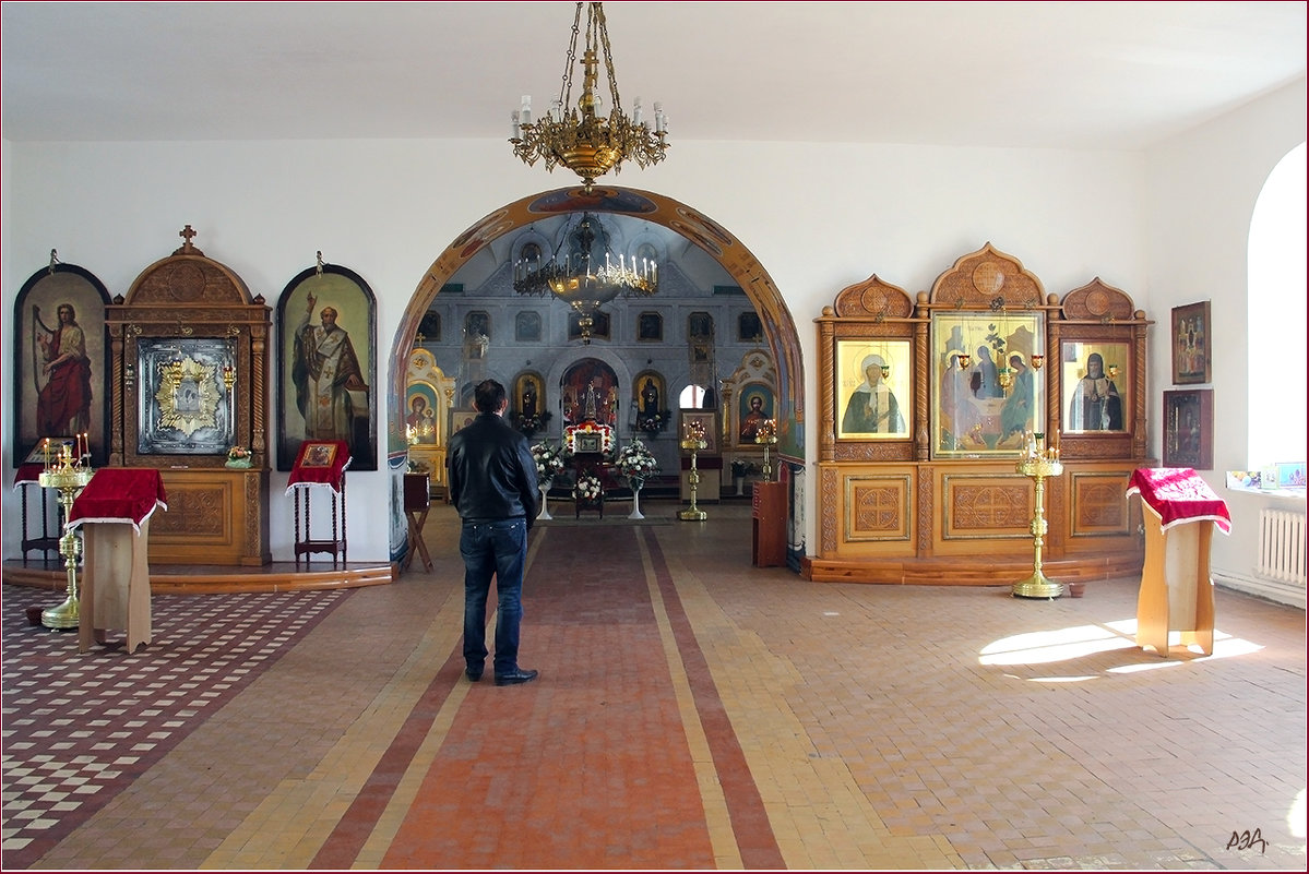 В Пасхальные дни. - Роланд Дубровский