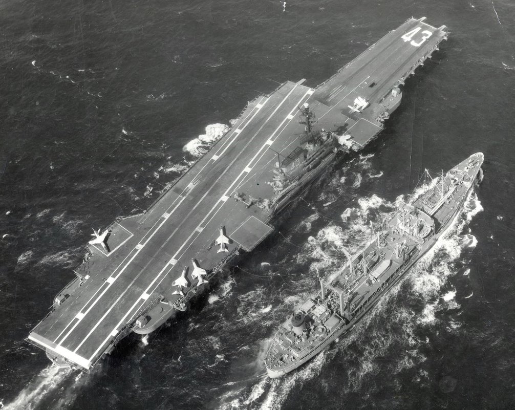 USS "Coral Sea" (CV -43).американский авианосец. - Александр 