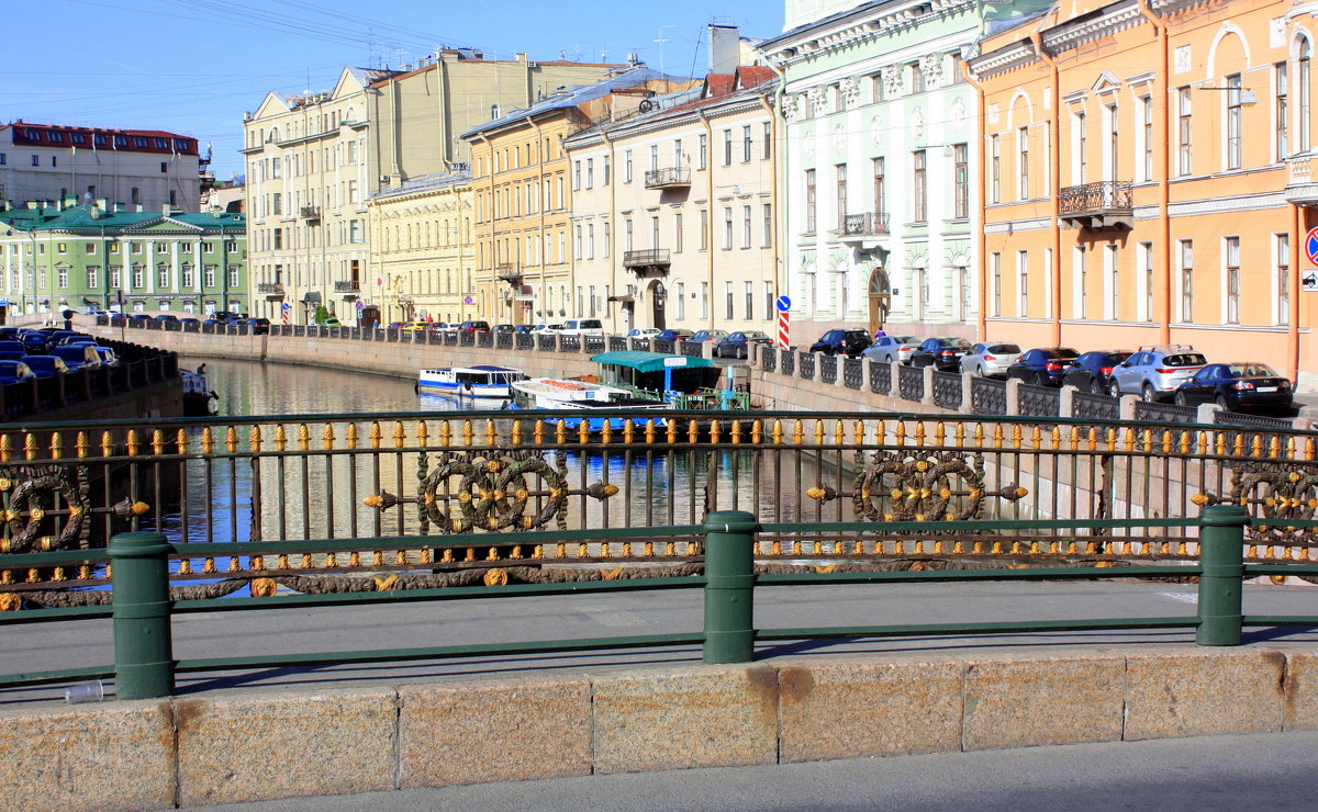 АВГУСТ В САНКТ-ПЕТЕРБУРГЕ, РЕКА МОЙКА - Николай Гренков