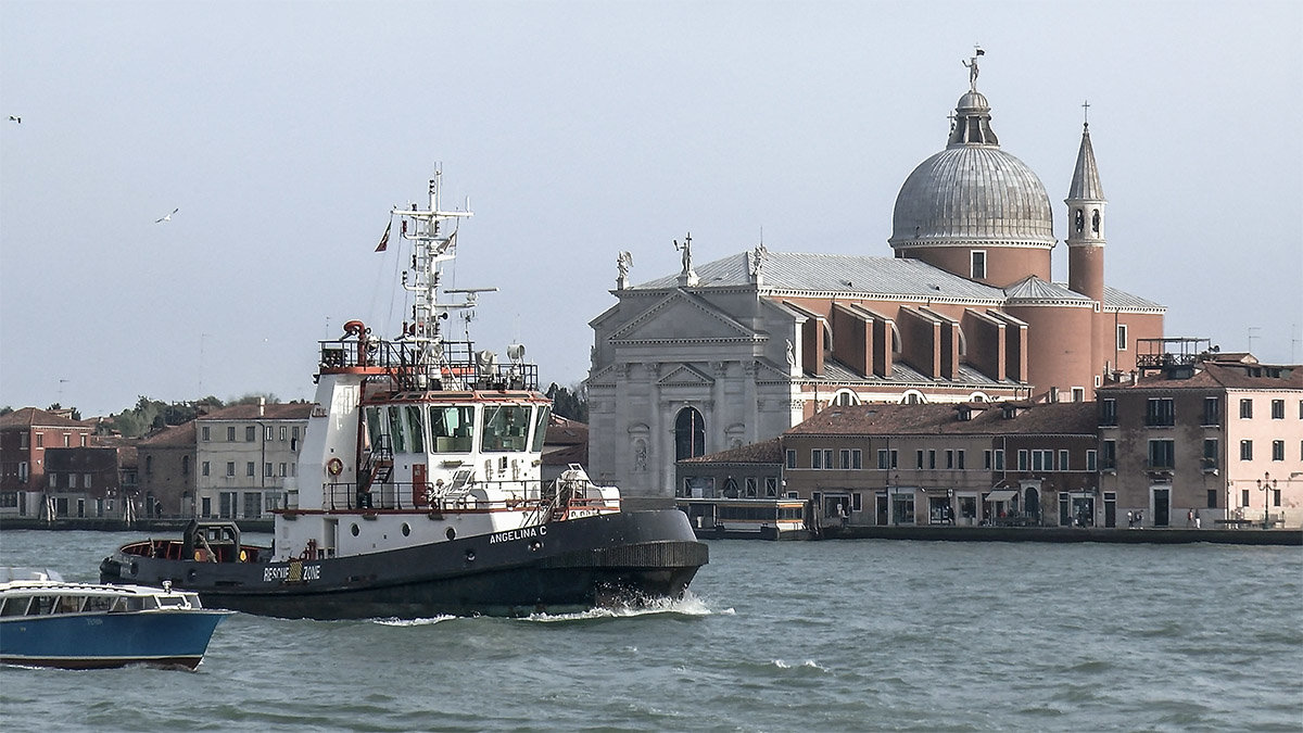 Venezia. Canale Della Giudecca. Chiesa del Santissimo Redentore. - Игорь Олегович Кравченко