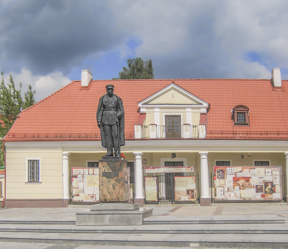 Białystok. Памятник Юзефу Пилсудскому - bajguz igor