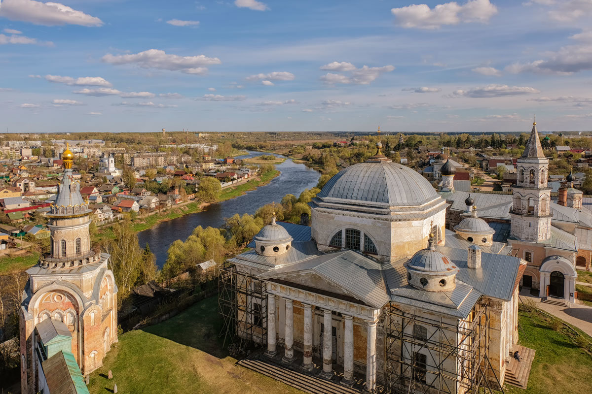 Торжок. Борисоглебский монастырь. Вид с колокольни Борисоглебского монастыря. - Надежда Лаптева