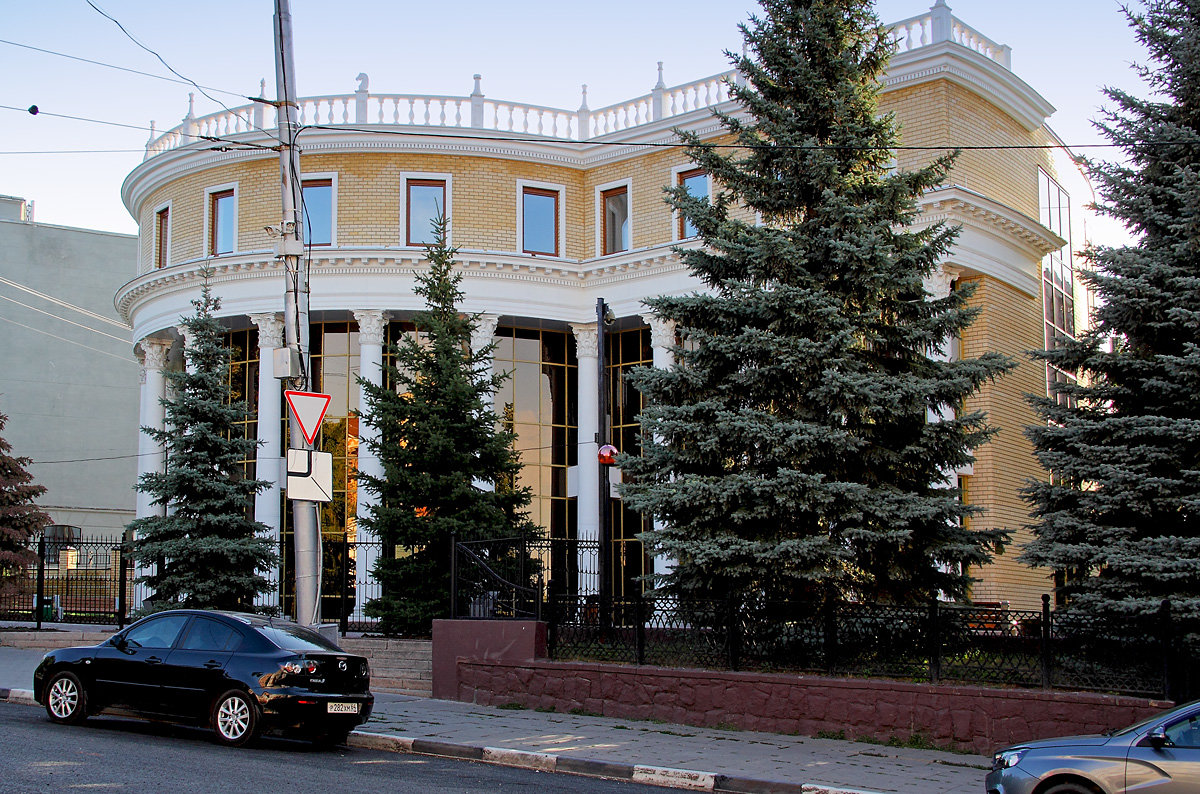 На улицах Саратова - MILAV V