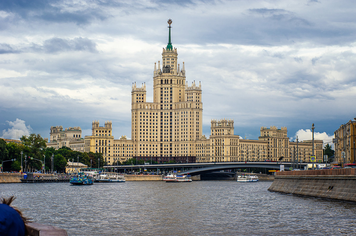 Котельническая набережная Москвы - Олег Соболев Котельническая набережная Москвы - Олег Соболев
