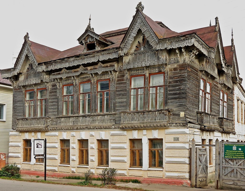 Городская усадьба старообрядца   Ф.И. Шокина.  Кон. 19 в. - Евгений Кочуров