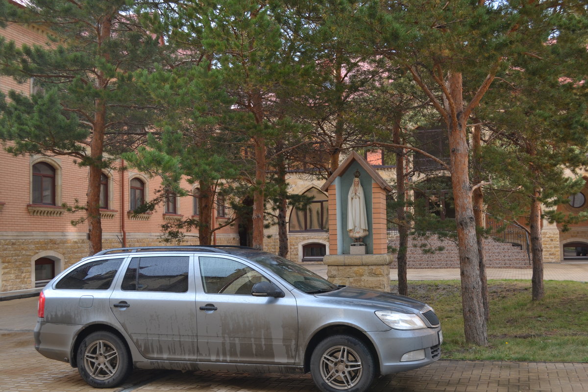 Всё подвластно Господу Богу,но соблюдать правила движения должен каждый шофёр. - Андрей Хлопонин