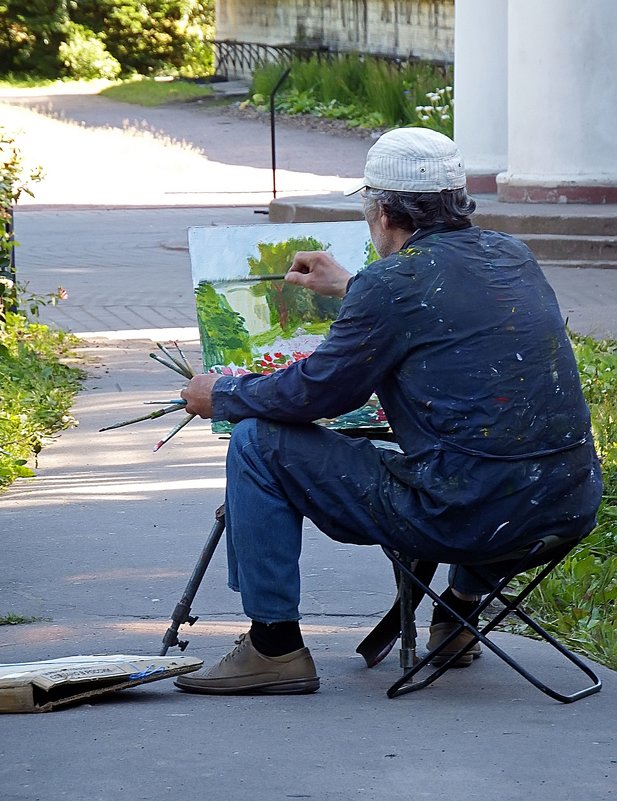 "Мешая кисть в палитре красок, сюжет художник создаёт..." - Ольга И