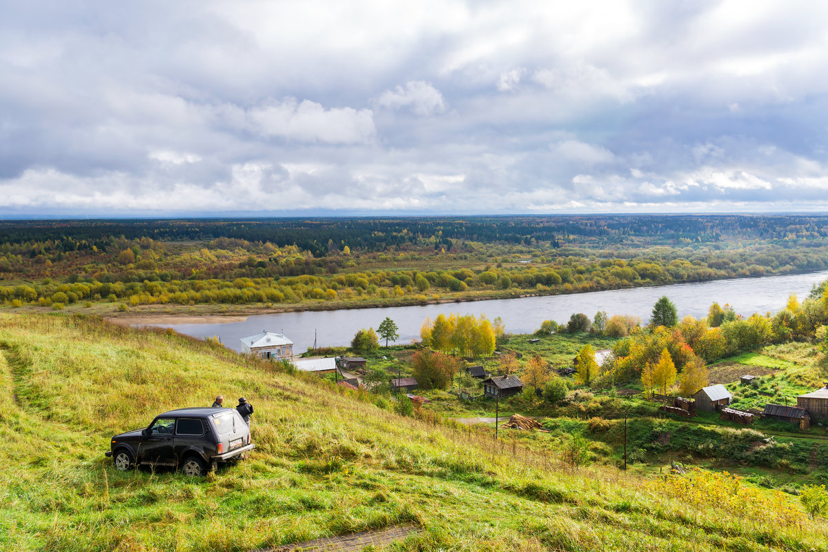 - - Иван Рочев