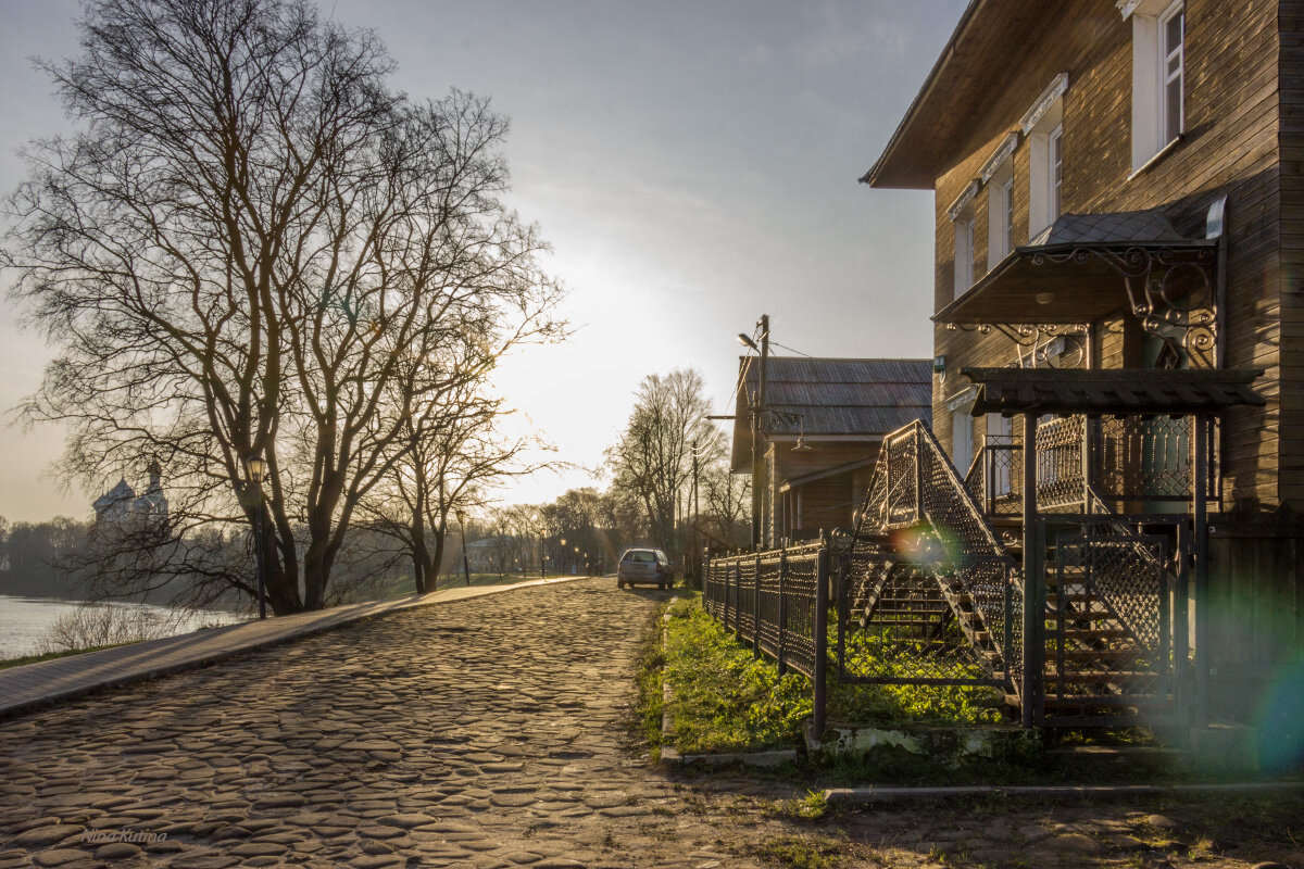 По брусчатке - Нина Кутина По брусчатке - Нина Кутина