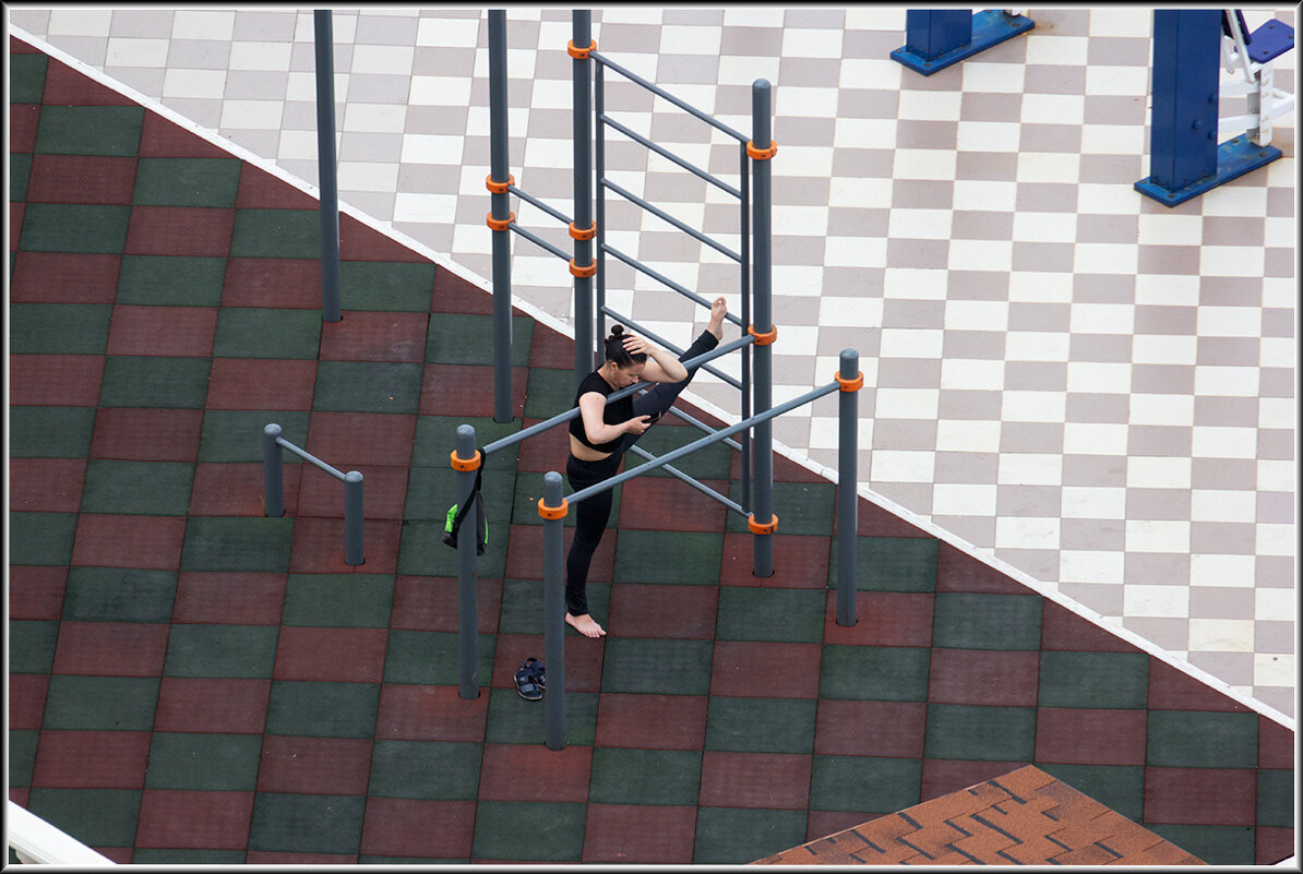 На югах. Зачиталась - Михаил Розенберг