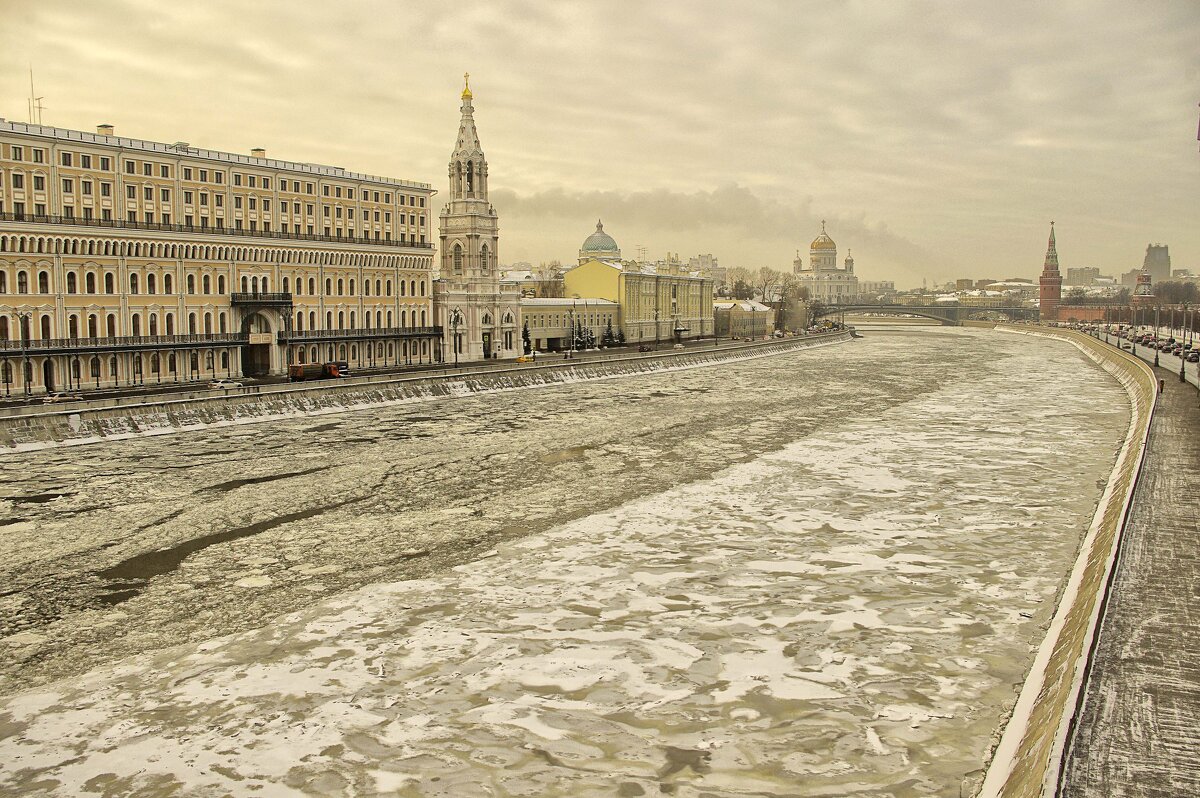 Сковало льдом Москву-реку - Nina Karyuk