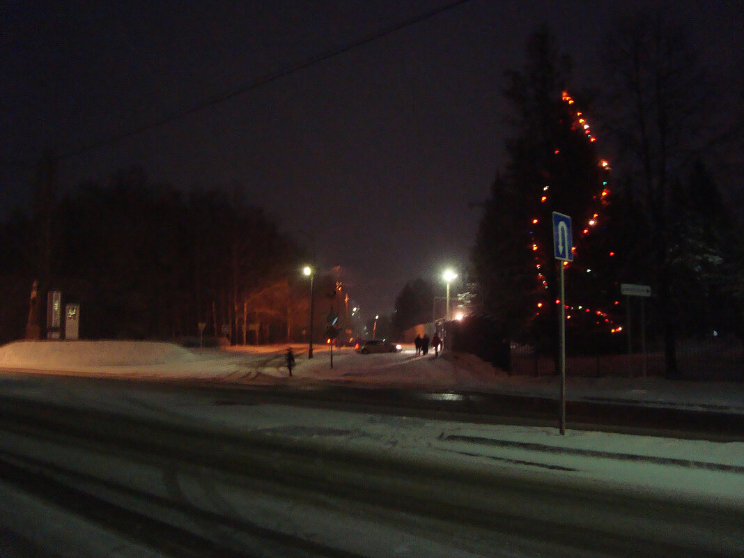 раннее утро городка... - Галина Флора