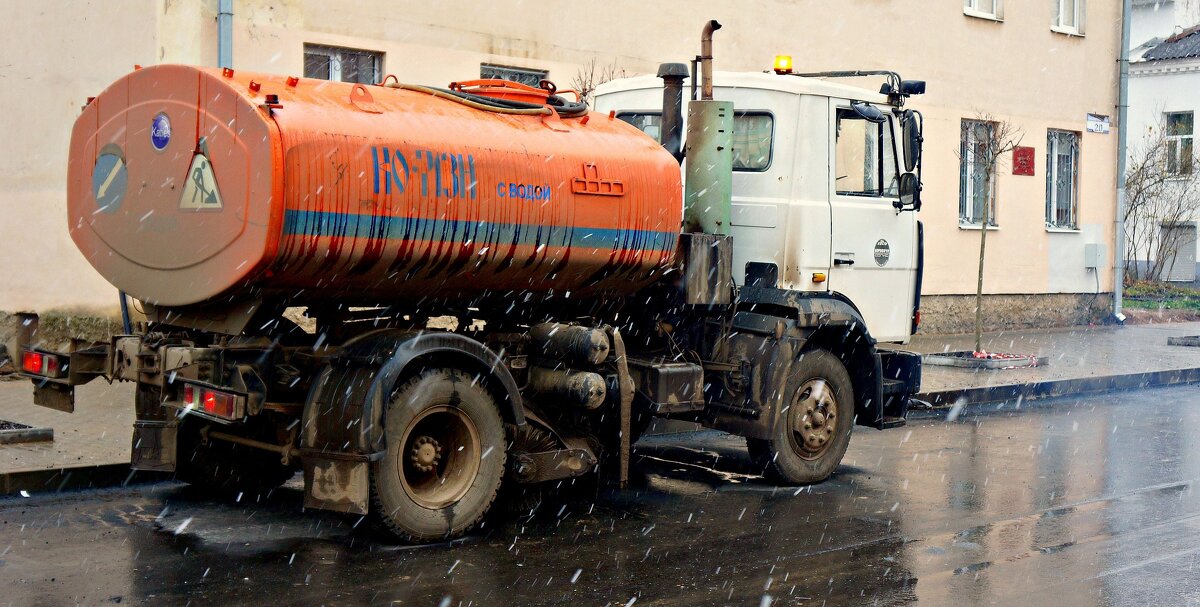 Городской водовоз - Екатерина Забелина