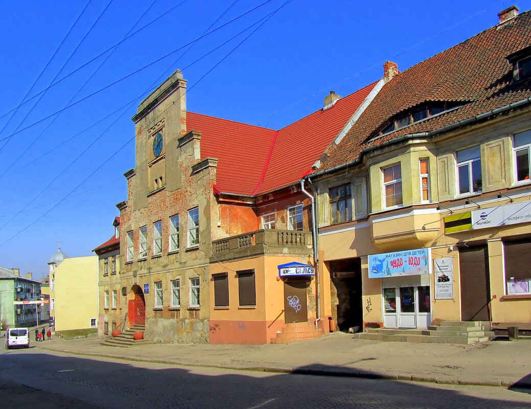 Городская ратуша Тапиау - Сергей Карачин